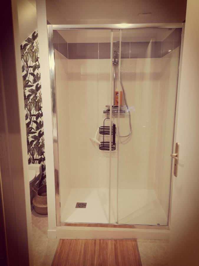 Logement Cosy Renove Au Pied De La Cathedrale Avec Climatisation แร็งส์ ภายนอก รูปภาพ