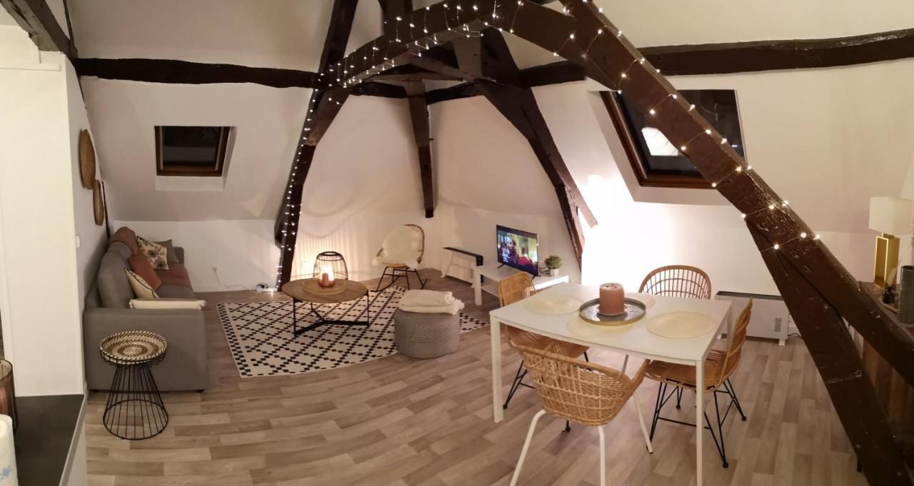 Logement Cosy Renove Au Pied De La Cathedrale Avec Climatisation แร็งส์ ภายนอก รูปภาพ